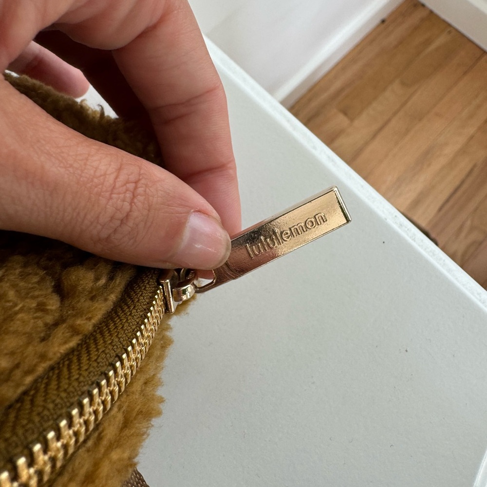 lululemon athletica Brown Sherpa Bag - Picture 10 of 10